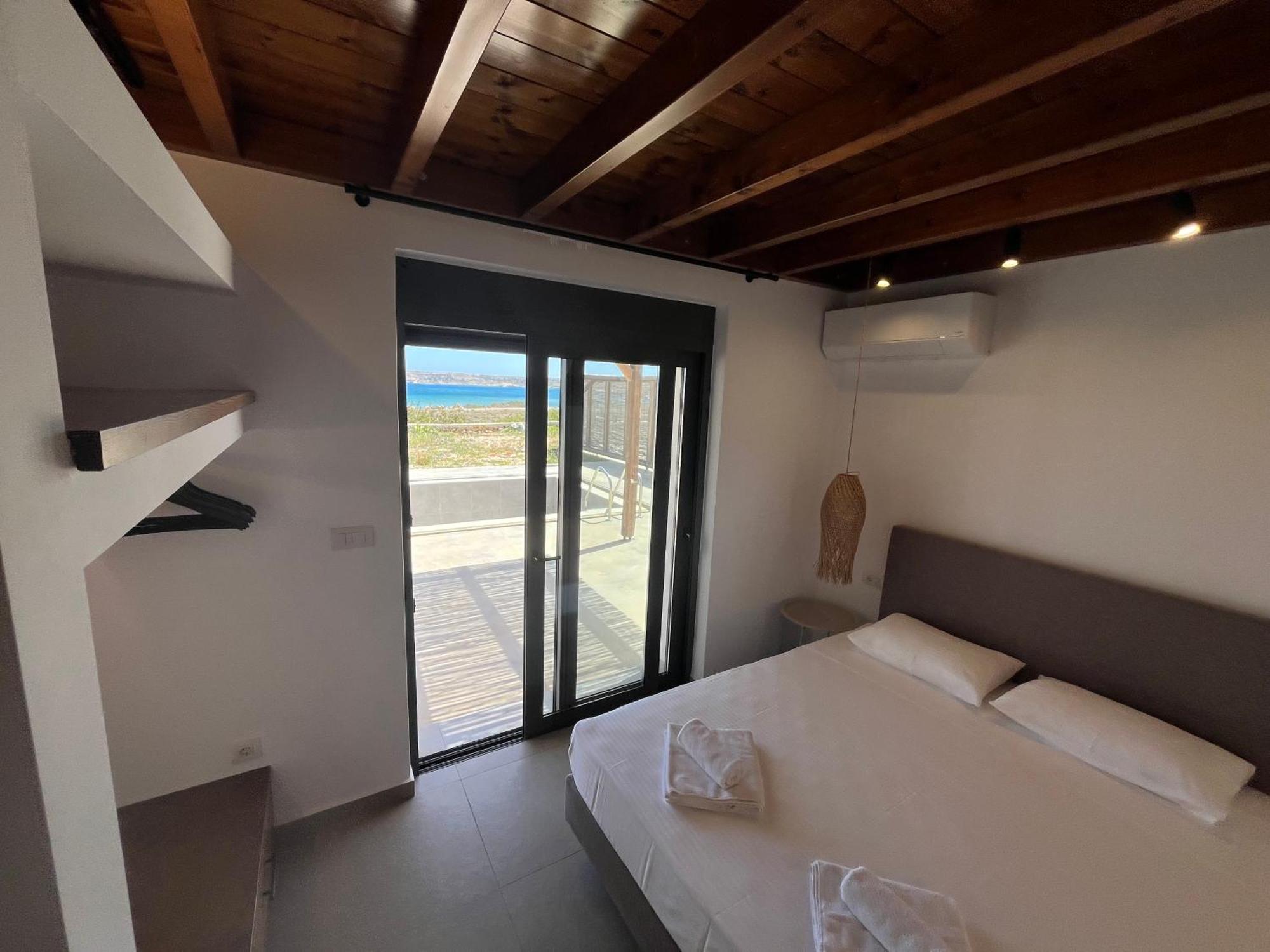 Cato Agro 3, Seafront Villa With Private Pool Αφιάρτης Εξωτερικό φωτογραφία